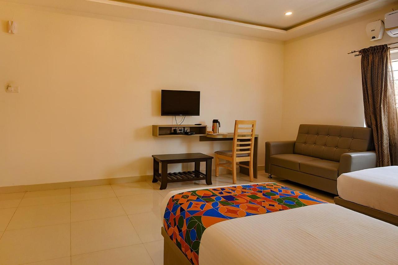 Fabhotel Champion Gateway - Yelahanka Bengalúr Exteriér fotografie