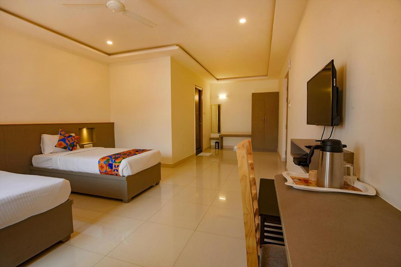 Fabhotel Champion Gateway - Yelahanka Bengalúr Exteriér fotografie